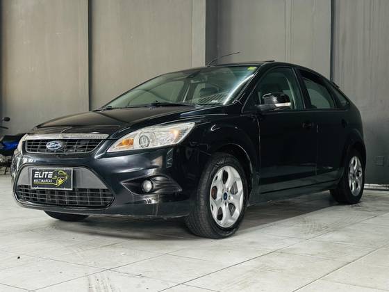 FORD FOCUS 2.0 16V FLEX 4P AUTOMÁTICO FORD FOCUS 2.0 16V FLEX 4P AUTOMÁTICO